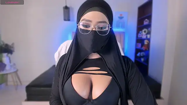 Snapshot of Sasha_Anaan chatting on September 2025 08:41:02 AM Sasha Anaan online show from September 2025 08:41:02 AM