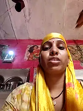 Hotty-Nidhi online show from October 2025 03:04:01 AM