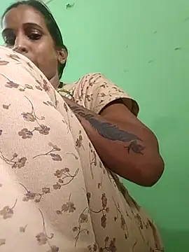 Hotty-Nidhi online show from October 2025 04:57:02 AM