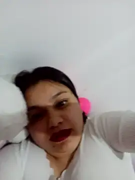 AnaHobson online show from December 2025 03:58:02 AM