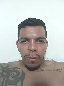 Snapshot of MorenoTatuado93 chatting on March 2025 05:22:01 PM MorenoTatuado93 online show from March 2025 05:22:01 PM