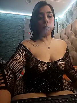 L ucero online show from October 2025 03:26:02 AM