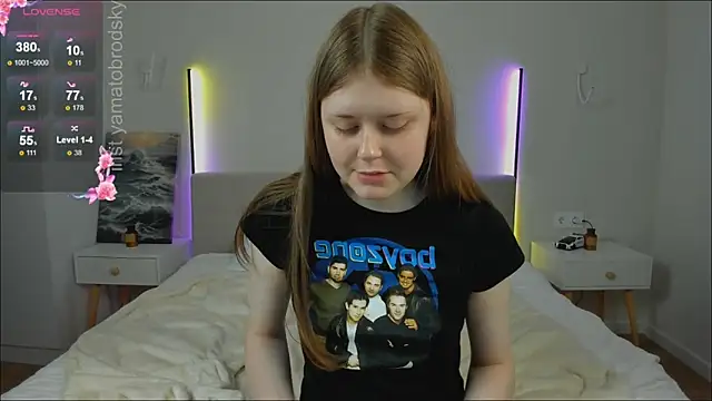 YamatoBrodsky online show from October 2025 05:57:01 PM