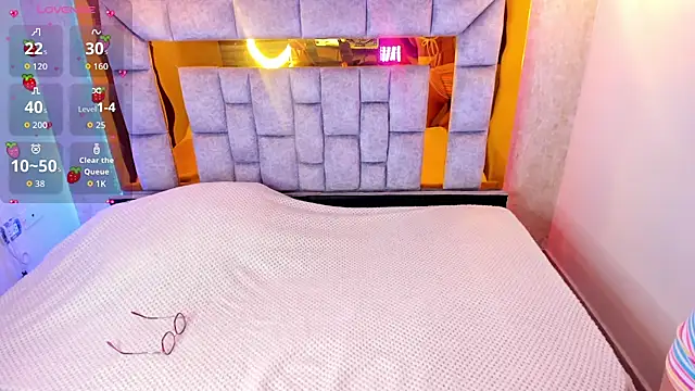 Kanela miller  online show from September 2025 12:18:01 PM