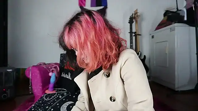 Devil And Princess online show from September 2025 08:34:01 PM