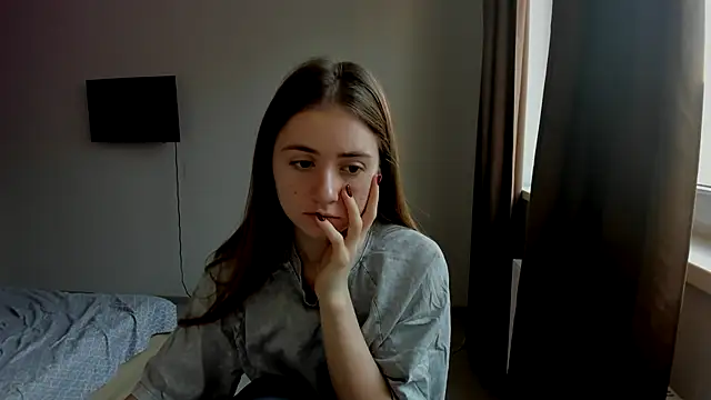 LilyHaart online show from November 2025 05:19:02 AM