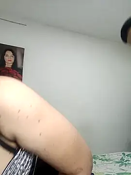 Snapshot of megan_milf79 chatting on November 2025 05:39:01 PM megan milf79 online show from November 2025 05:39:01 PM