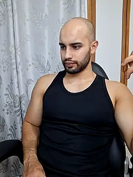 Snapshot of Chris_Alzate chatting on March 2025 11:11:01 PM Chris Alzate online show from March 2025 11:11:01 PM