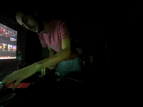 twink69Finger online show from November 2025 02:17:01 PM