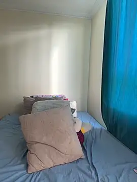 Ivelleee  online show from September 2025 09:37:02 PM