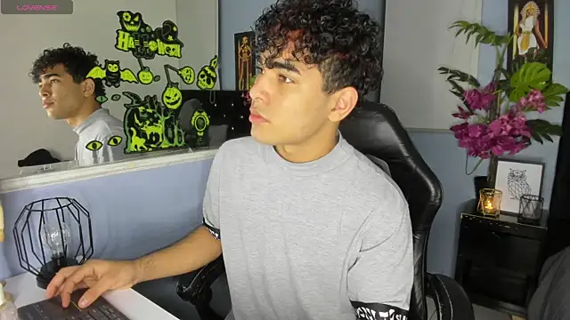 LucasCarterr  online show from October 2025 04:02:01 AM