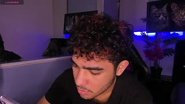 LucasCarterr  online show from December 2025 04:29:02 AM