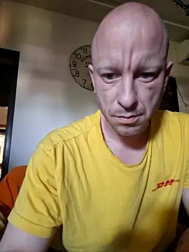 Snapshot of svenpfeifer chatting on April 2026 06:47:02 AM svenpfeifer online show from April 2026 06:47:02 AM