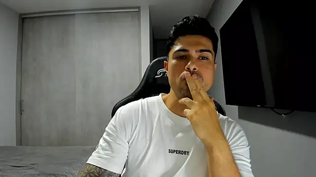 Dante Storm online show from November 2025 05:17:01 AM