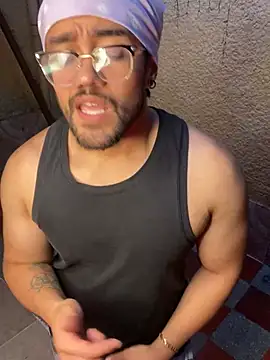 Snapshot of SrM0rgan chatting on March 2025 11:12:01 PM SrM0rgan online show from March 2025 11:12:01 PM