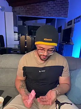 Snapshot of SrM0rgan chatting on March 2025 02:42:02 AM SrM0rgan online show from March 2025 02:42:02 AM