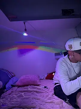 Snapshot of LoganPeny chatting on November 2025 05:35:02 AM LoganPeny online show from November 2025 05:35:02 AM