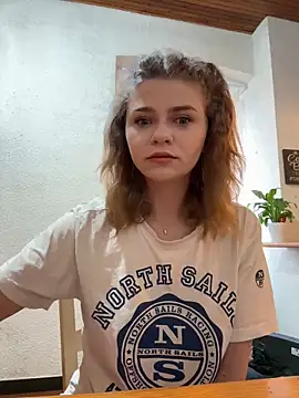 Snapshot of HaleyReedme chatting on March 2025 07:13:02 AM HaleyReedme online show from March 2025 07:13:02 AM