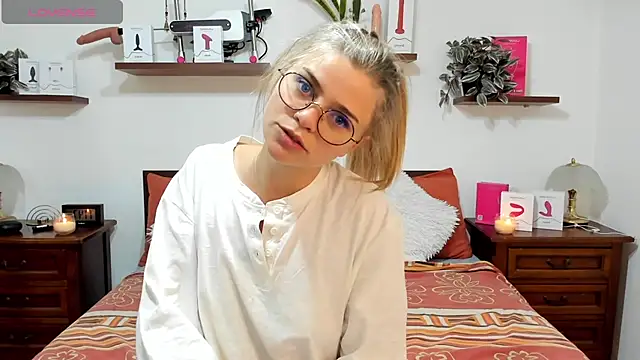 Snapshot of HaleyReedme chatting on October 2025 09:51:01 AM HaleyReedme online show from October 2025 09:51:01 AM