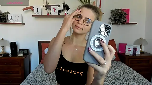 Snapshot of HaleyReedme chatting on October 2025 09:07:02 AM HaleyReedme online show from October 2025 09:07:02 AM
