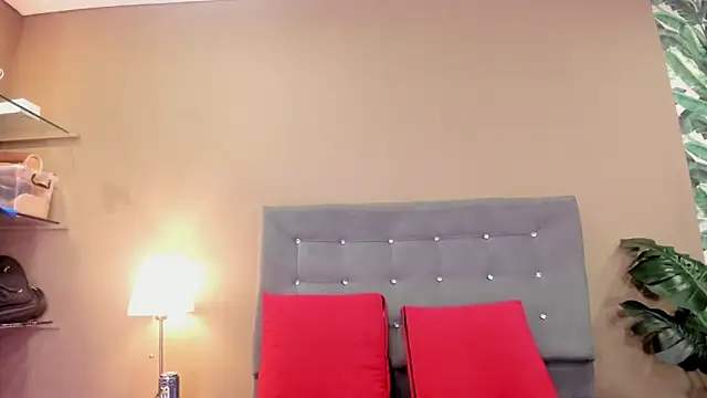 Snapshot of BetsyBennet_ chatting on February 2026 04:52:01 AM BetsyBennet online show from February 2026 04:52:01 AM