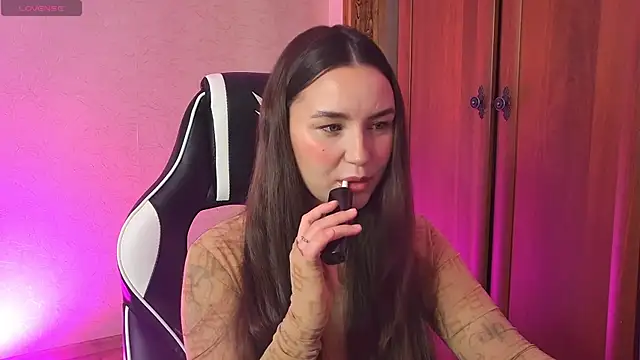 CherryTouss online show from January 2026 08:17:01 AM