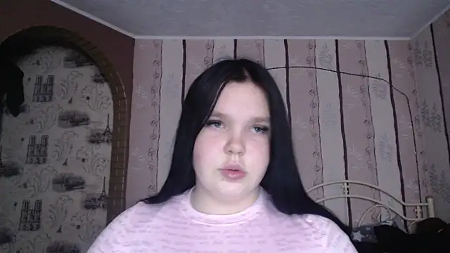 Victoriakot online show from March 2025 01:48:01 PM