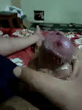 Snapshot of RomanticLoverboyz chatting on March 2025 01:07:02 PM RomanticLoverboyz online show from March 2025 01:07:02 PM