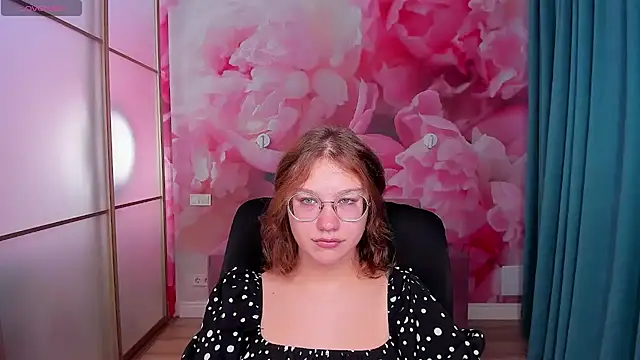 AngelinaLow online show from October 2025 11:30:02 AM