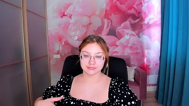 AngelinaLow online show from March 2026 12:34:01 PM