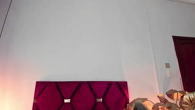 BeckyVidal online show from December 2025 06:16:01 PM