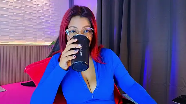 TiffanyWalk online show from September 2025 10:59:01 AM