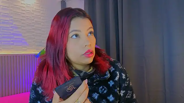 TiffanyWalk online show from September 2025 11:15:02 AM