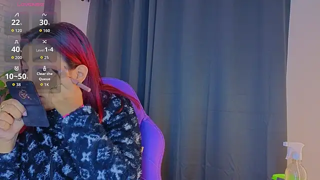 TiffanyWalk online show from September 2025 11:37:01 AM