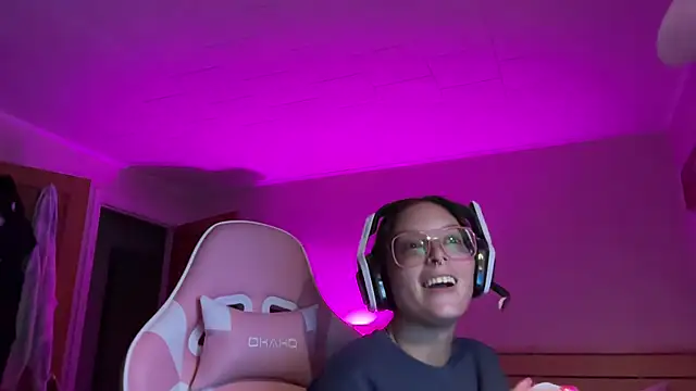 SpaceCowWhore online show from September 2025 12:45:02 AM