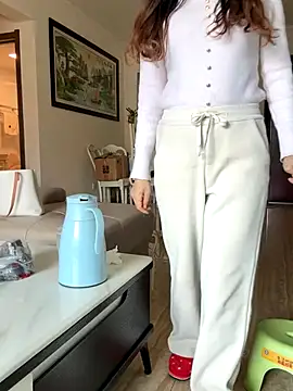 aa520uv online show from November 2025 06:23:02 AM