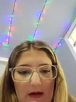 eyesthatsparkle22 online show from September 2025 07:49:01 PM