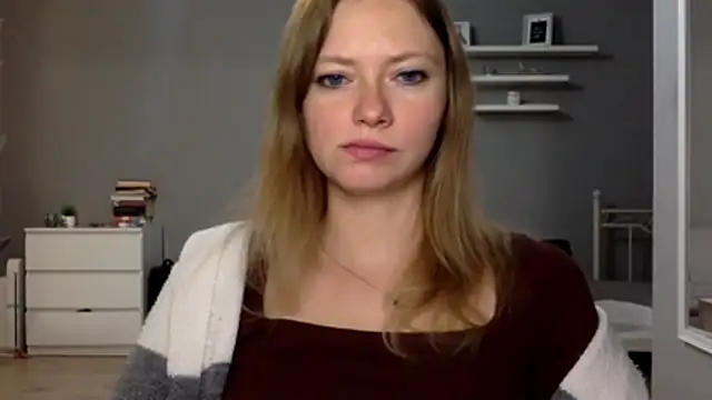 MillieShow online show from November 2025 09:47:01 PM