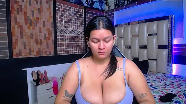 kriss sweetboobs10 online show from October 2025 12:26:02 PM