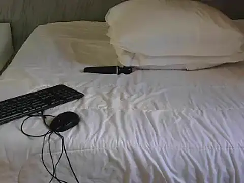 Hotytoty26 online show from October 2025 02:57:01 PM