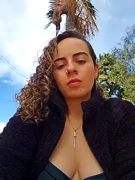 Snapshot of Sairy_ chatting on October 2025 09:04:02 PM Sairy online show from October 2025 09:04:02 PM