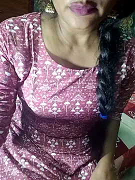 Snapshot of Shalini_telugu09 chatting on September 2025 05:47:02 PM Shalini telugu09 online show from September 2025 05:47:02 PM