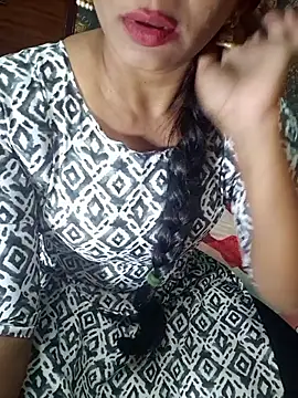 Snapshot of Shalini_telugu09 chatting on October 2025 02:19:01 PM Shalini telugu09 online show from October 2025 02:19:01 PM