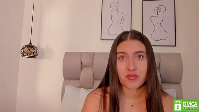 Hanna Evans   online show from April 2026 12:17:01 PM