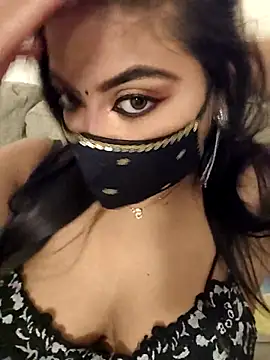 Tamil hot whiskey girl online show from February 2026 11:31:02 PM