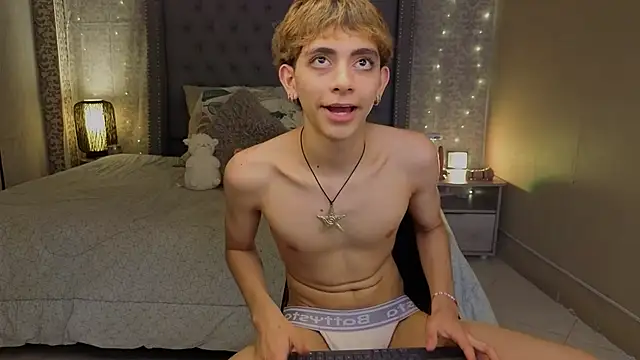 Matty Sparkk online show from November 2025 02:54:01 PM