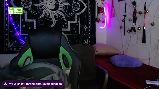 lovelockedlips online show from December 2025 01:55:02 AM