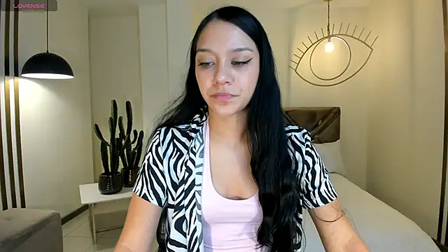 AmaliaCrus online show from October 2025 08:20:02 PM