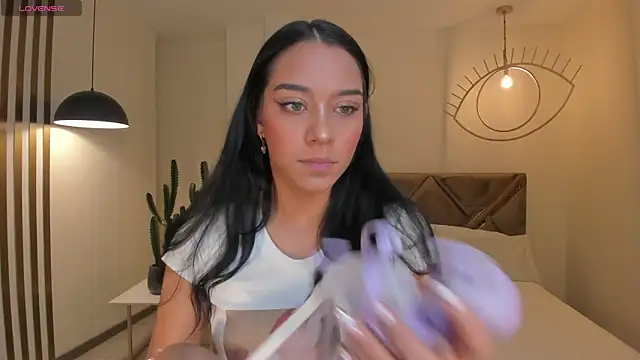 AmaliaCrus online show from October 2025 08:08:02 PM