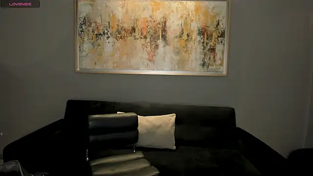 MaiaCollins online show from January 2026 06:32:02 PM